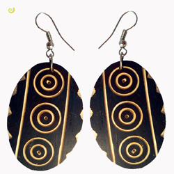 Boucles d'Oreilles Originales Ovales en Noix de Coco gravée