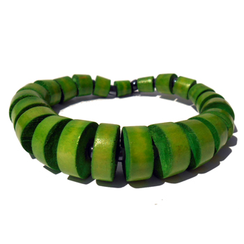 Bracelet vert original perle en bois et rocailles