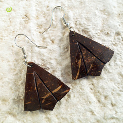 Boucles d'Oreilles Originales Pendants en Noix de Coco gravés