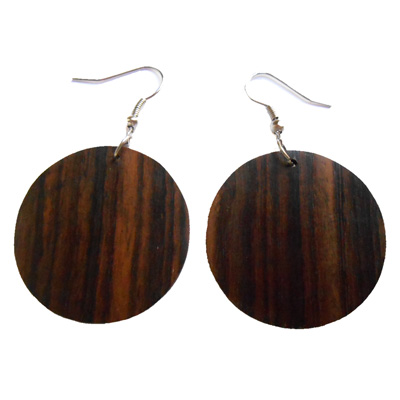 boucles d'oreilles originales en bois naturel pendants forme ronde creation artisanale boucles d'oreilles originales en bois naturel pendants forme ronde creation artisanale