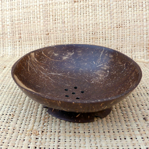 porte-savon rond original et artisanal en noix de coco artisanat de Bali