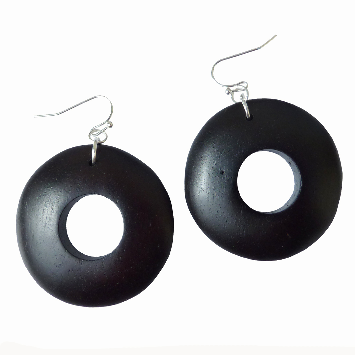 boucles d'oreille en bois cercles ronds noirs artisanales