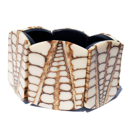 Bracelet Coquillages gros bracelet artisanal en résine sur élastiques