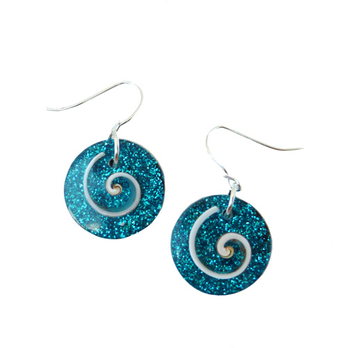 Boucles d'oreilles petites rondes coquillages et paillettes bleu turquoise artisanat de Bali