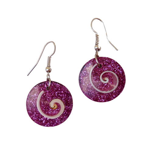 Boucles d'oreilles petites rondes coquillages et paillettes roses artisanat de Bali